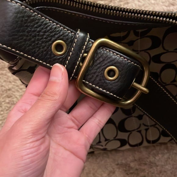 Coach Crossbody - Picture 4 of 16
